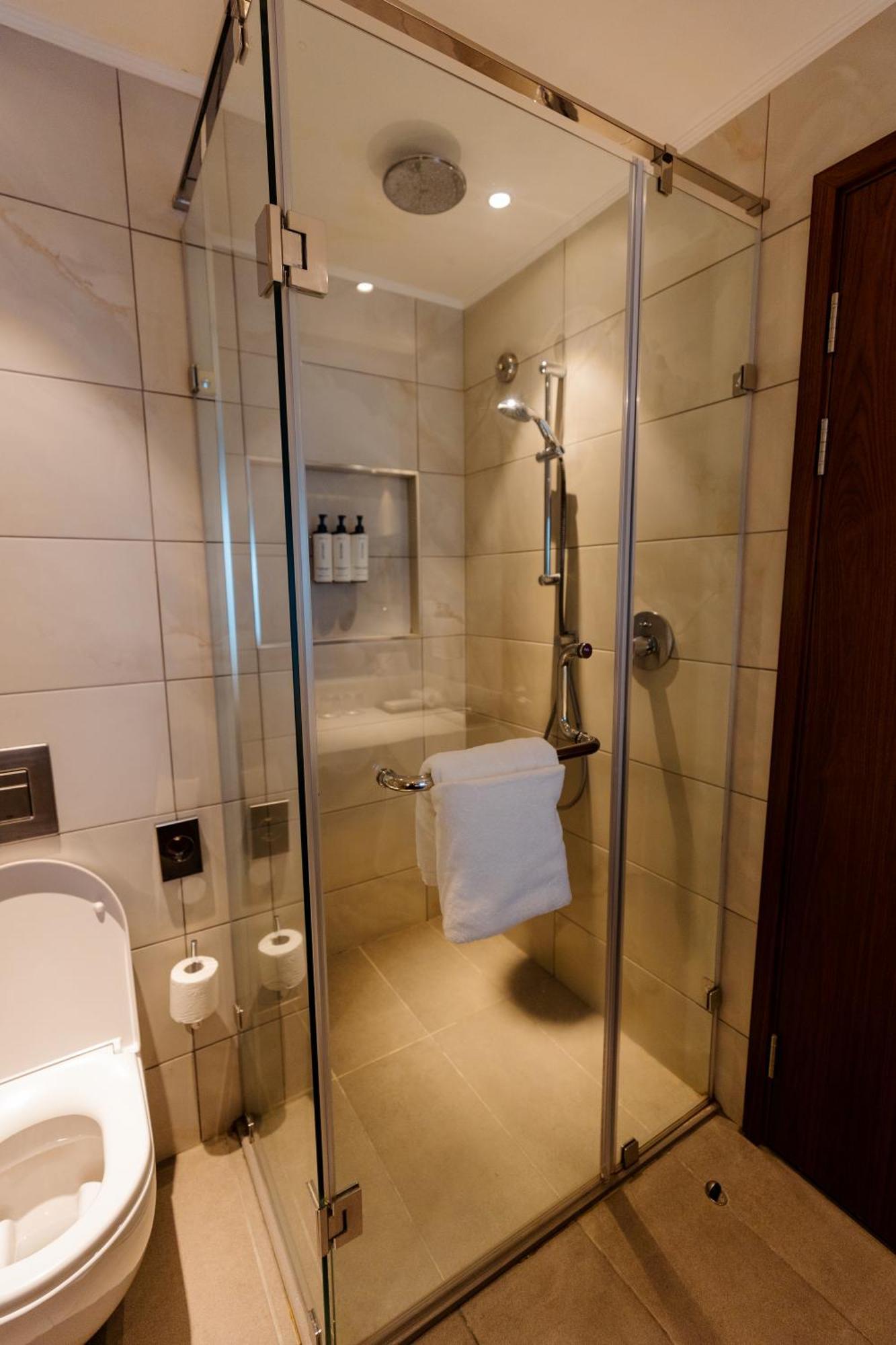 Junior King Suite,1578428939:JPEG