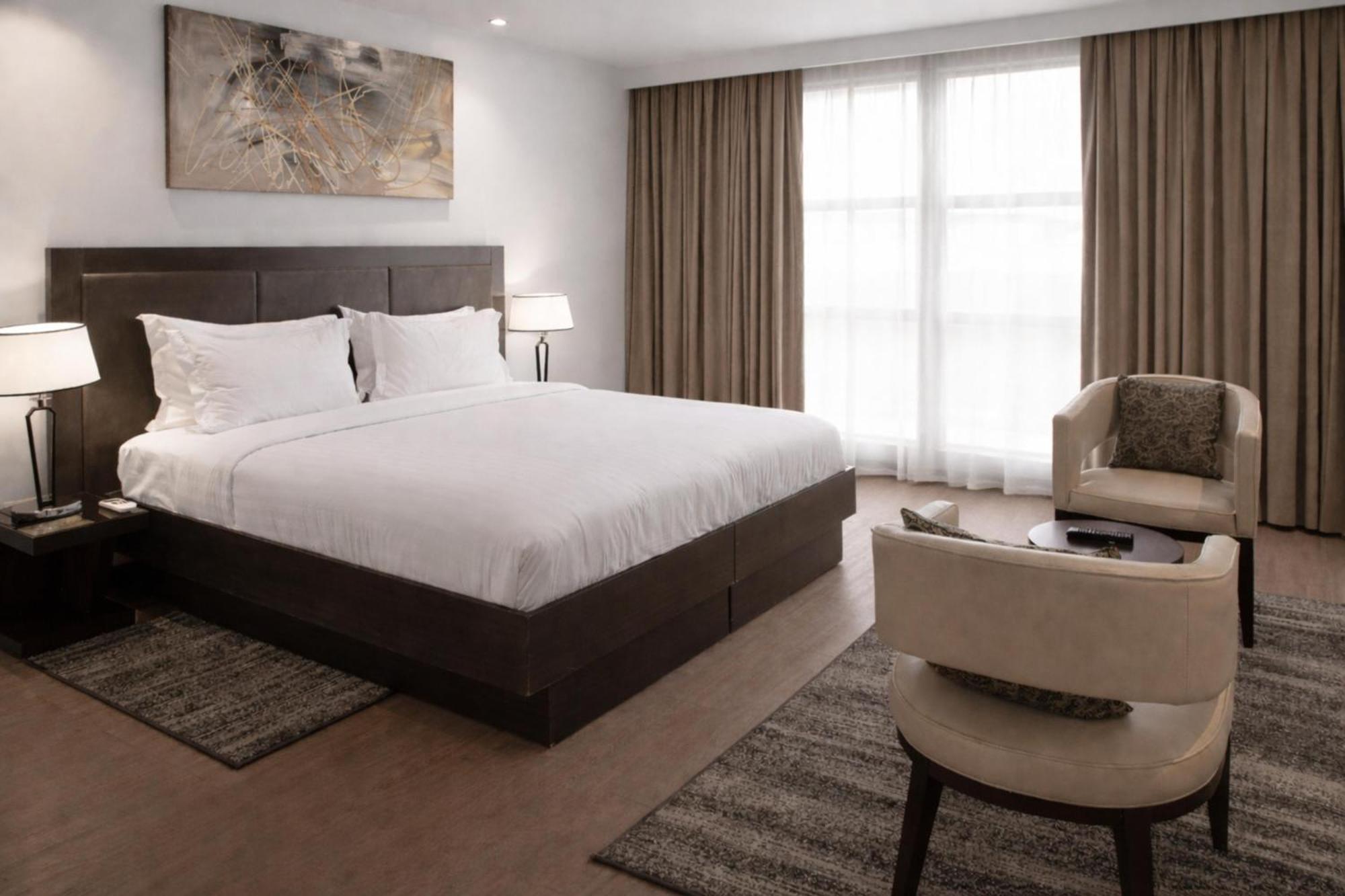 Junior Suite,1758408220:JPEG
