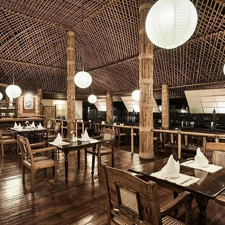 Safari Park Hotel-3